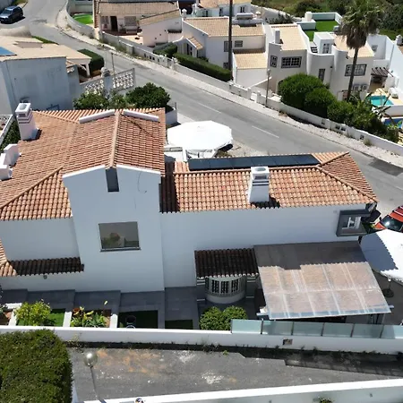 #221 Family With Private Pool In Albufeira